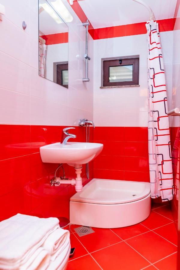 Apartments Mikulic Rogoznica  Extérieur photo