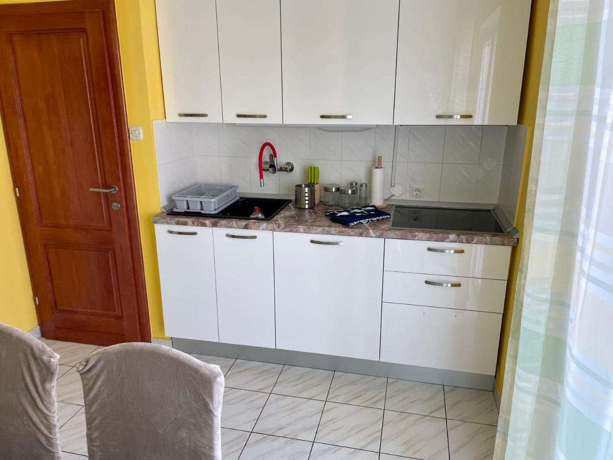 Apartments Mikulic Rogoznica  Extérieur photo