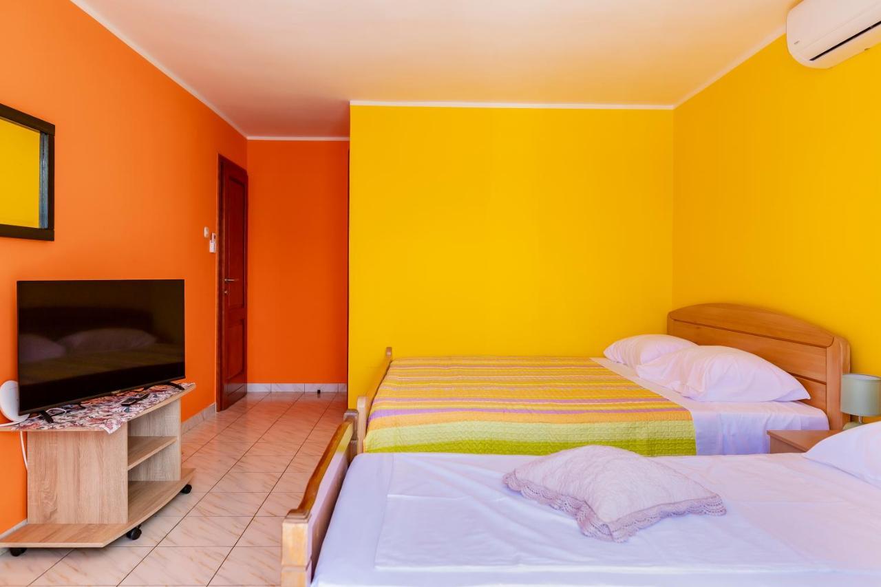Apartments Mikulic Rogoznica  Extérieur photo