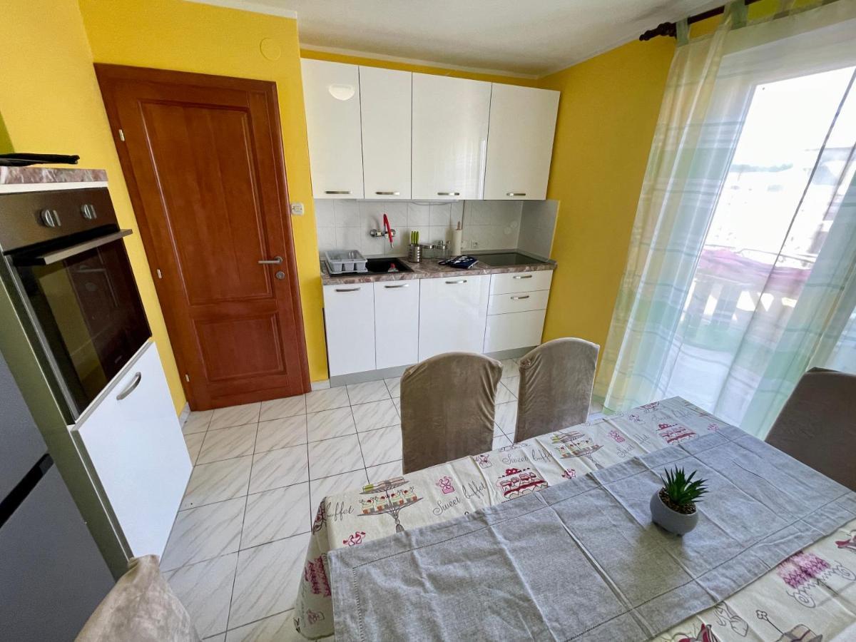 Apartments Mikulic Rogoznica  Extérieur photo